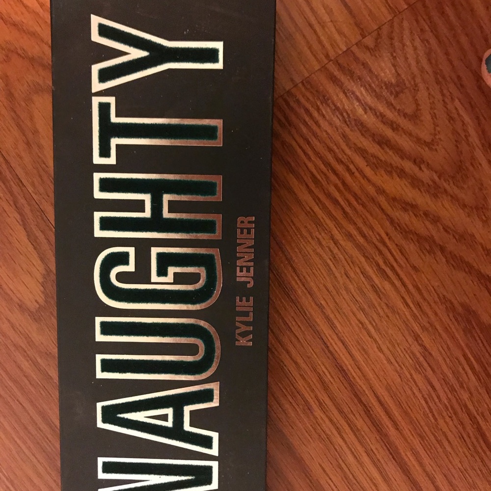 Kylie Naughty palette
